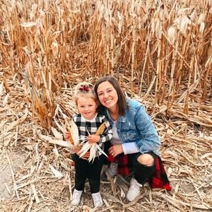 Meet your Posher, Caitlin